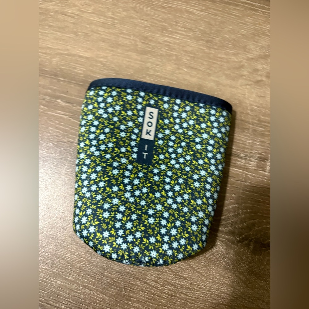 Java Sok Medium Floral Green Sleeve